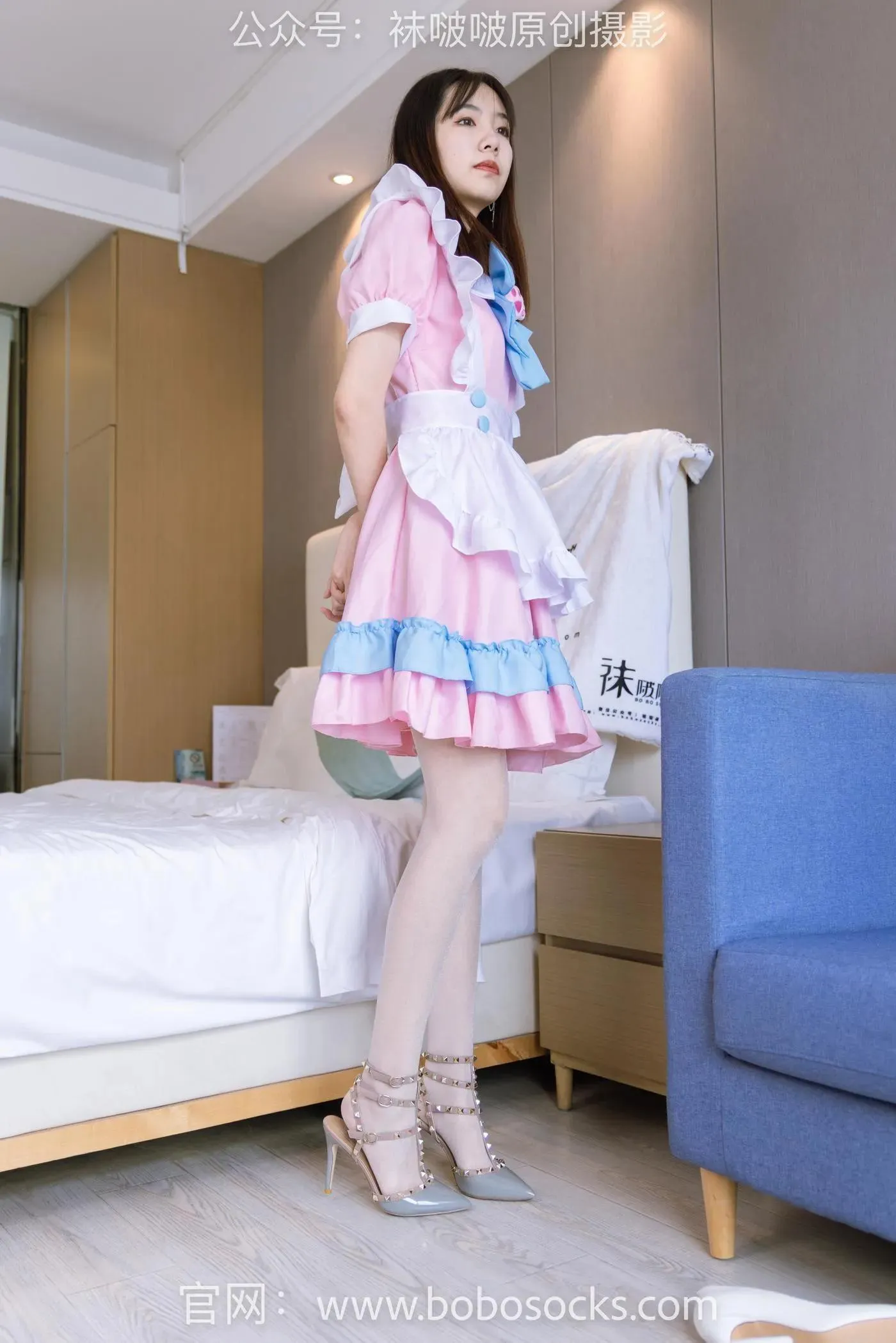 [BoBoSocks袜啵啵]NO.154 小甜豆-两双高跟鞋、珠光白丝、女仆装 [200P]插图7
